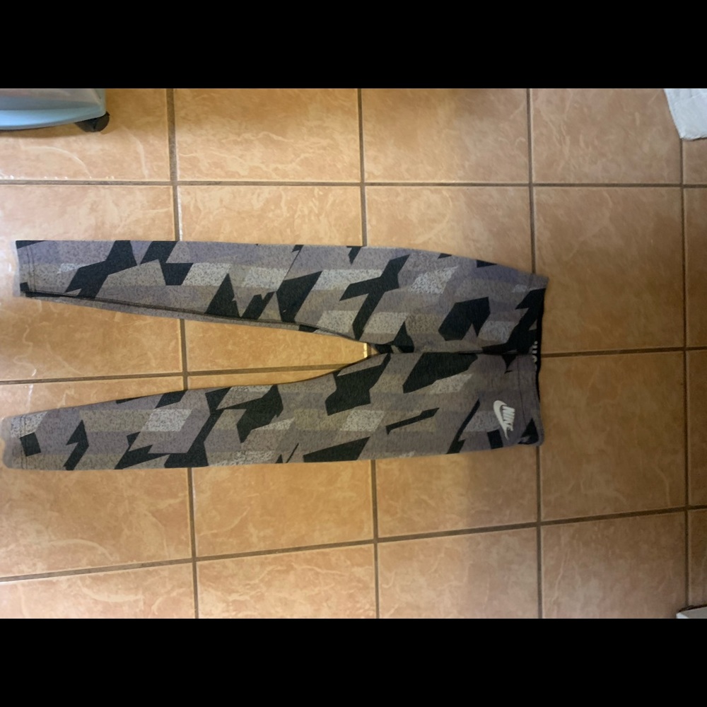 Bundle Of Leggings - image 3